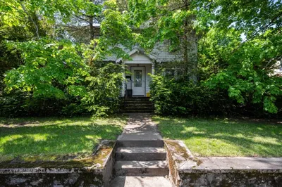 282 Marrett Road