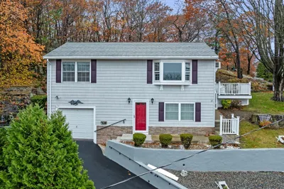 27 Bradford Ter
