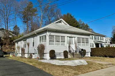 309 Hillside Ave 1