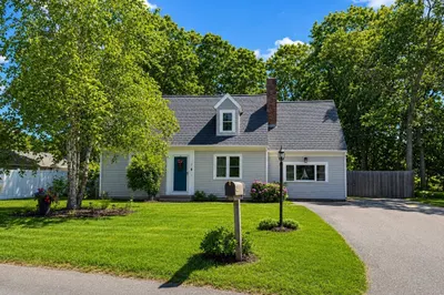 7 Fernwood Ave 1