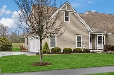 26 Sanctuary Ln #26