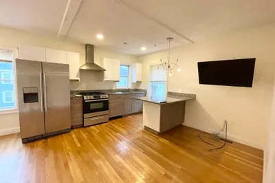 128 Hillside Street #2 1
