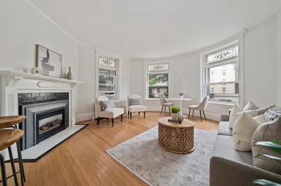 9 Braemore Rd #1