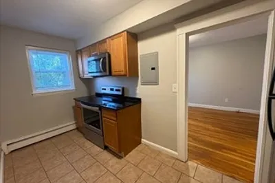 77 Green St #7