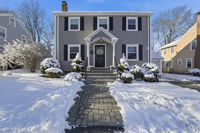 104 Gulliver St