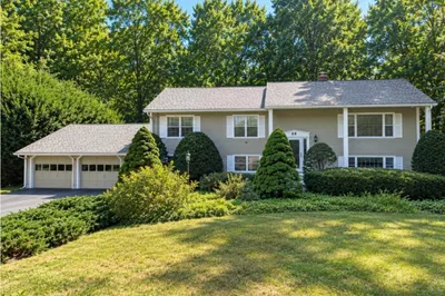 38 Fort Sumter Dr 1