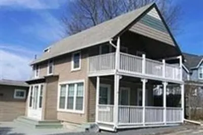 8 Myrtle Street 1