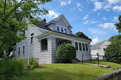 2 Hamilton St