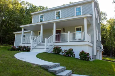 126 Old Southbridge Rd 1