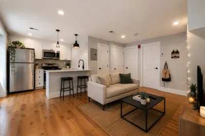 143 Everett Street #3 1