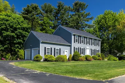 23 Heidi Rd