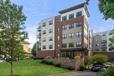 999 Hancock St #313 1