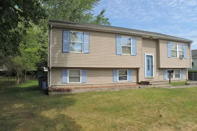 19 Myrtle Ave