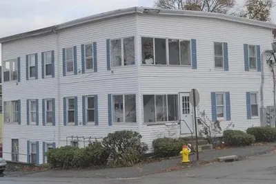 31 Edwards St #3R