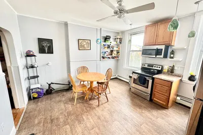 439 Cambridge St #2