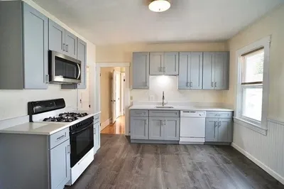 5 Beacon St #2
