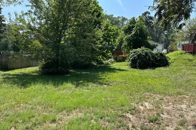 Lot 30 Carver St 1