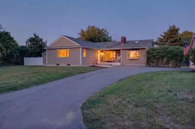38 Brown Ave 1