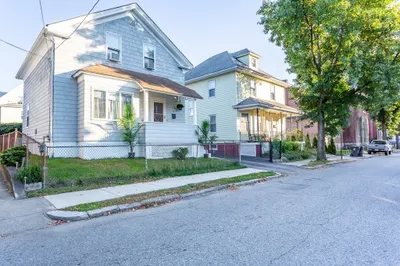 35 Anthony St