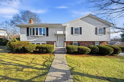 79 West Park Dr