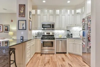 9 Appleton St #1