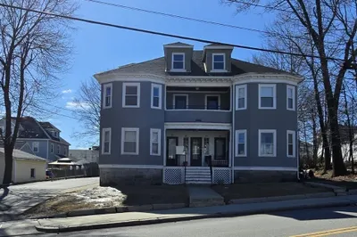 208 Pine St #208F 1