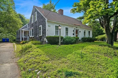 78 Hingham St 1