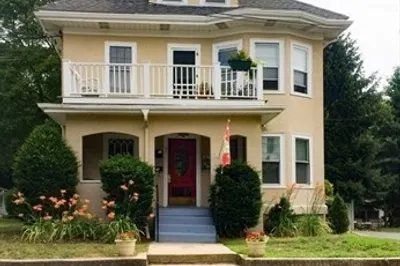 22 Harrington St #2 1