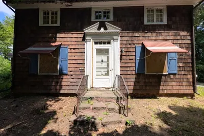 46 Turners Falls Road 1