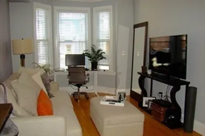 571 E Broadway #2