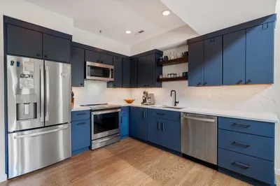 112 HigHland Ave #H