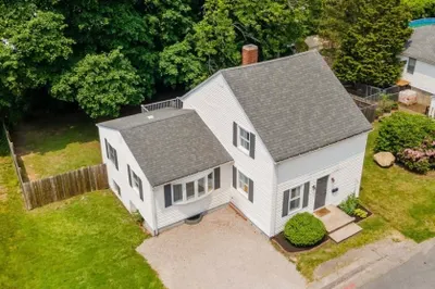 37 Saint Michaels Ave 1