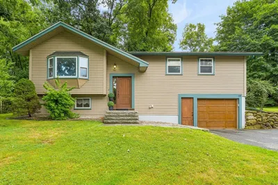 110 Fort Meadow Dr 1