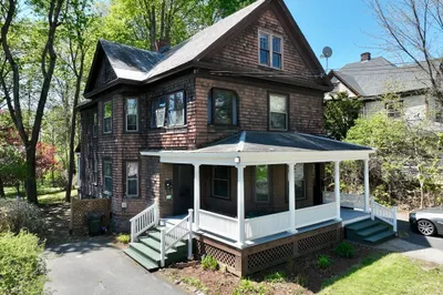 14-16 Abbott Street 1