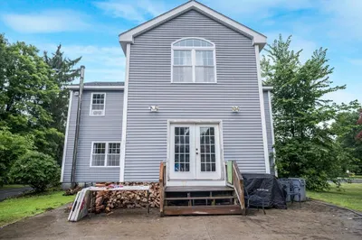 475 Somers Rd 1