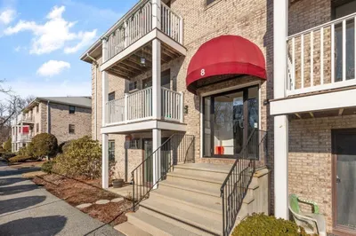 8 Kenmar Drive #72 1