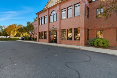 294 N Main St 1