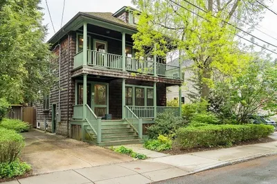 92 Chilton St 1