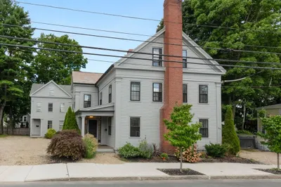 244 High St #1