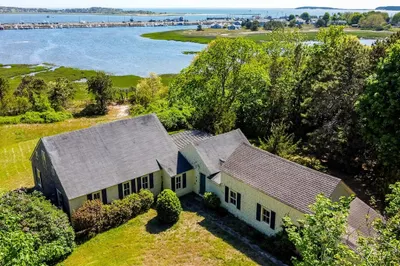 135 Pine Point Rd