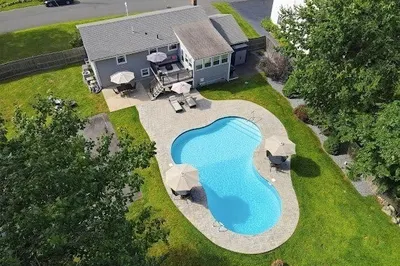 29 Stratford Ave 1
