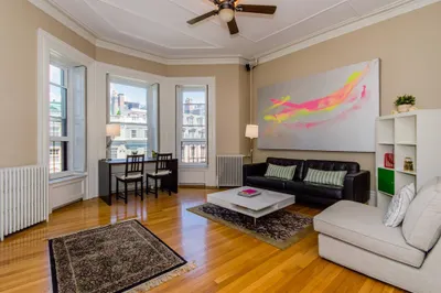 171 Beacon St #4F 1