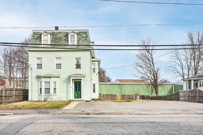 56 Union St 1