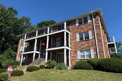 11 Kenmar Drive #10 1