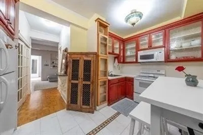 21 Beacon Street #2G