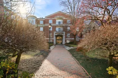 130 Mount Auburn Street #311 1