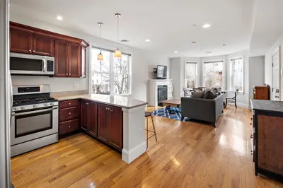 59 Putnam St #2