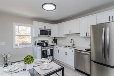 14 Dorothy Ave 1
