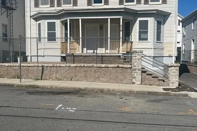 316 Bank St 1