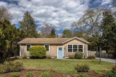 1 Barlow Ln